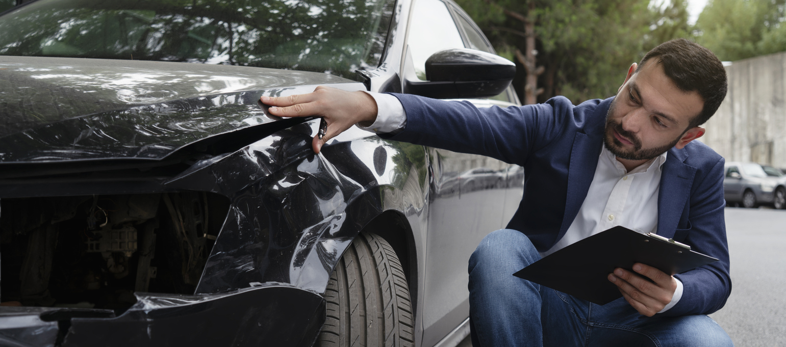 What to Expect at a Collision Shop El Cajon After a Car Crash?